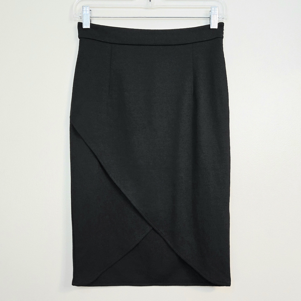 Banana Republic Women's Black Tulip Hem Pencil Skirt, Size 25P ~ NWT